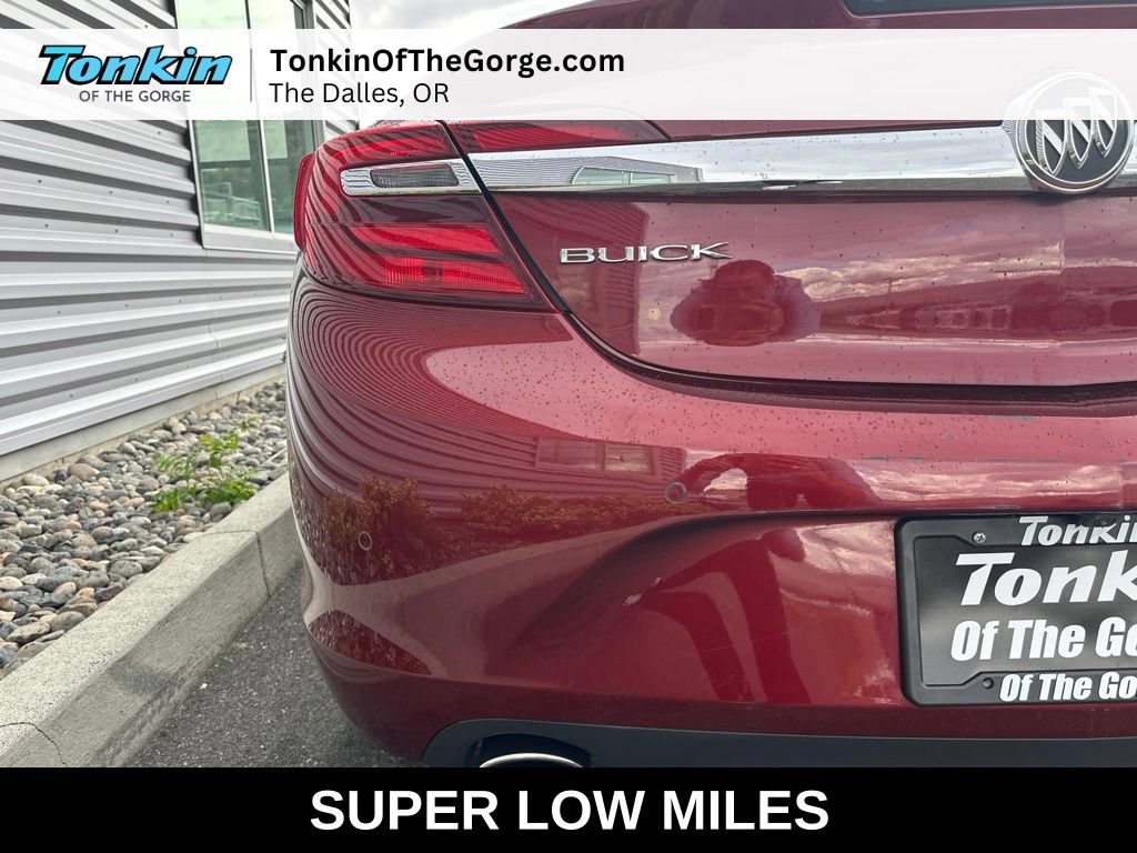 Used 2017 Buick Regal Premium FWD image 29