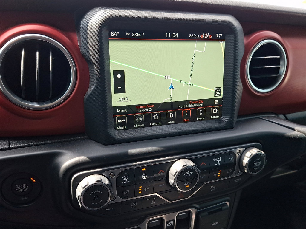 Used 2022 Jeep Wrangler Unlimited Rubicon w/ Steel Bumper Group image 27