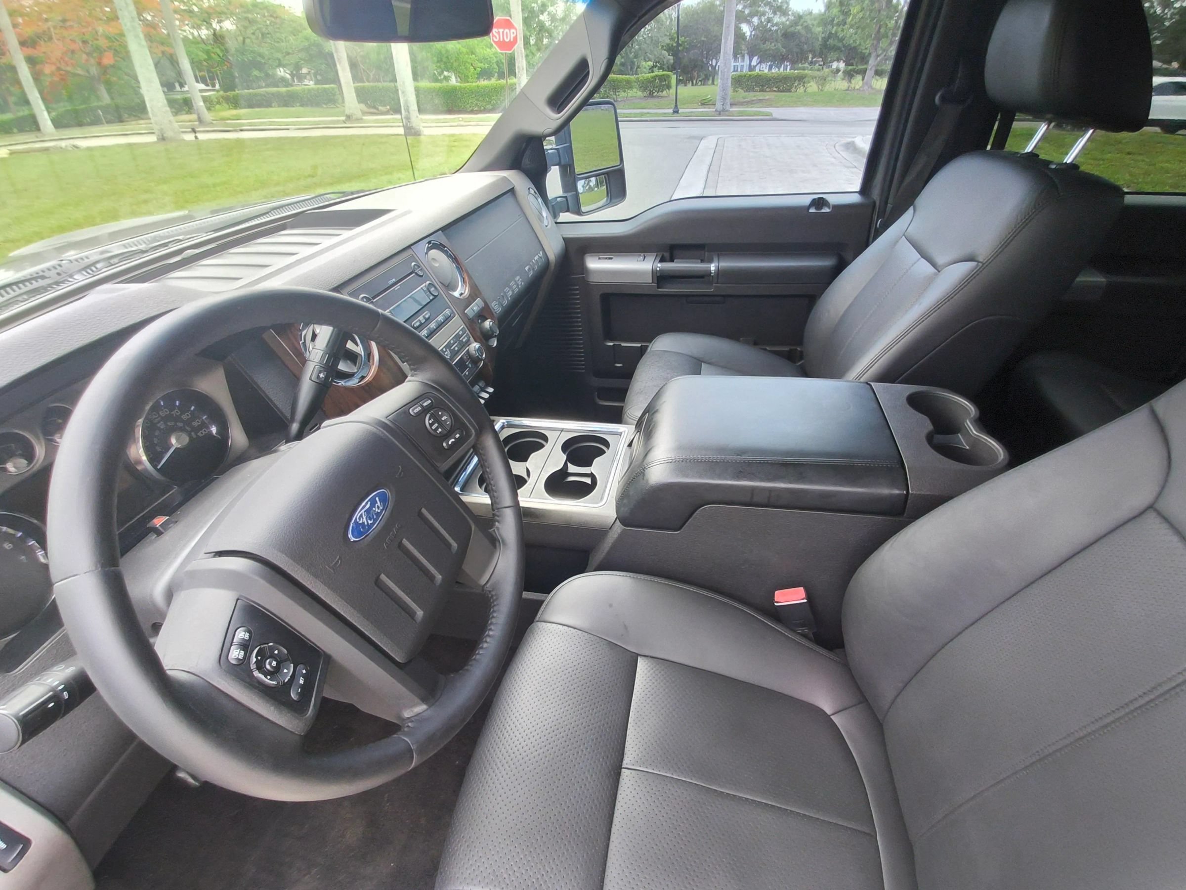 Used 2011 Ford F250 Lariat w/ Lariat Interior Pkg RWD image 13