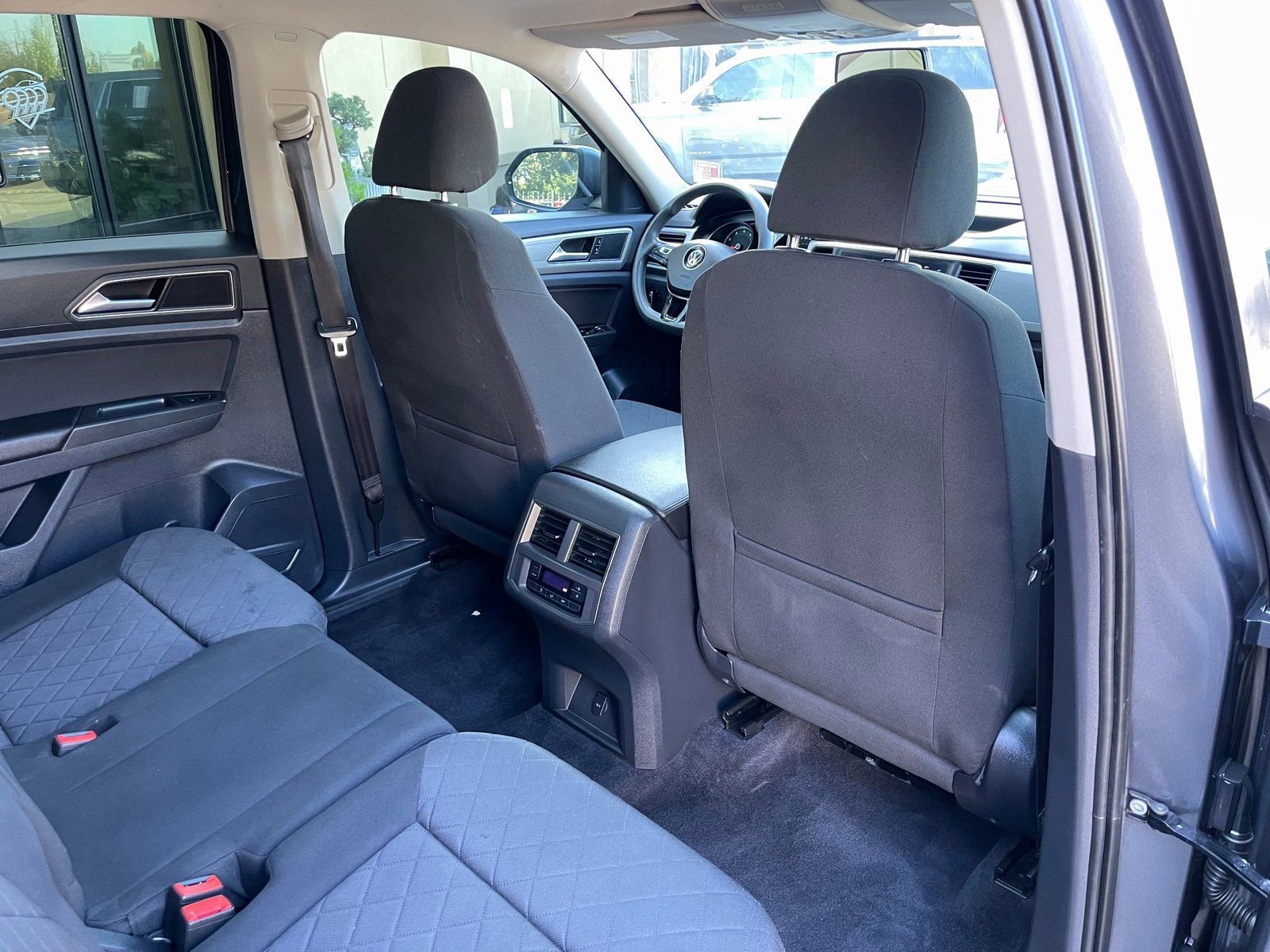 Used 2018 Volkswagen Atlas Launch Edition image 21