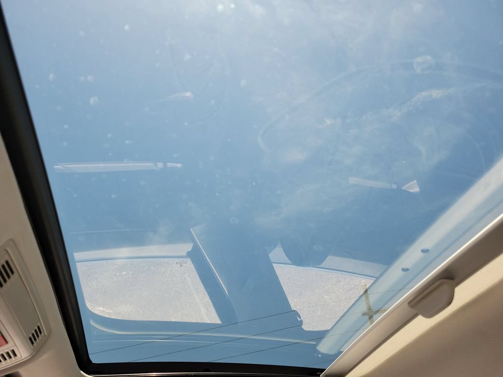 Used 2025 Volkswagen Jetta SE w/ Sunroof Package FWD image 30