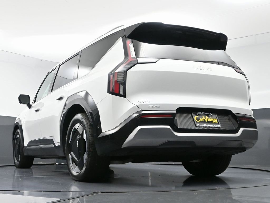 Used 2024 Kia EV9 Land image 54