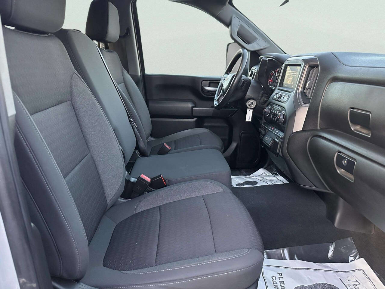 Used 2022 Chevrolet Silverado 2500 Custom w/ Custom Convenience Package image 16