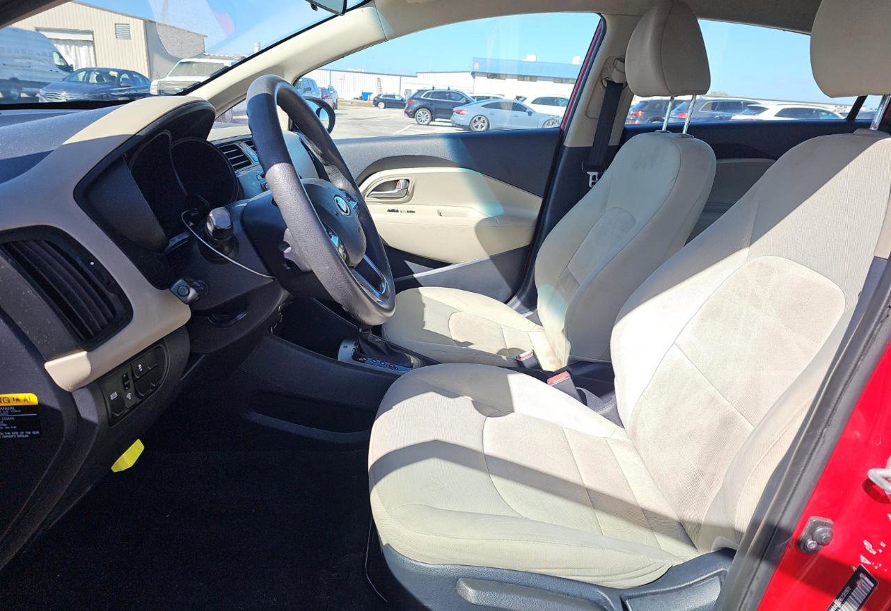 Used 2013 Kia Rio LX w/ PWR Pkg image 9