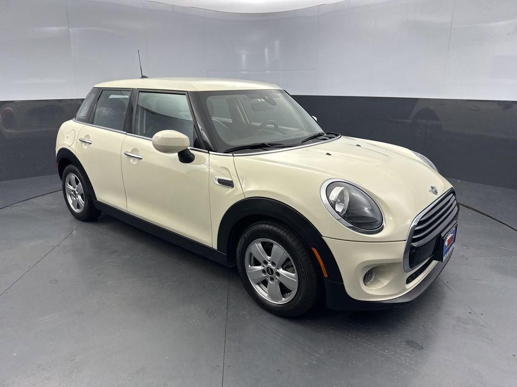 Used 2020 MINI Cooper 4-Door Hardtop FWD image 7