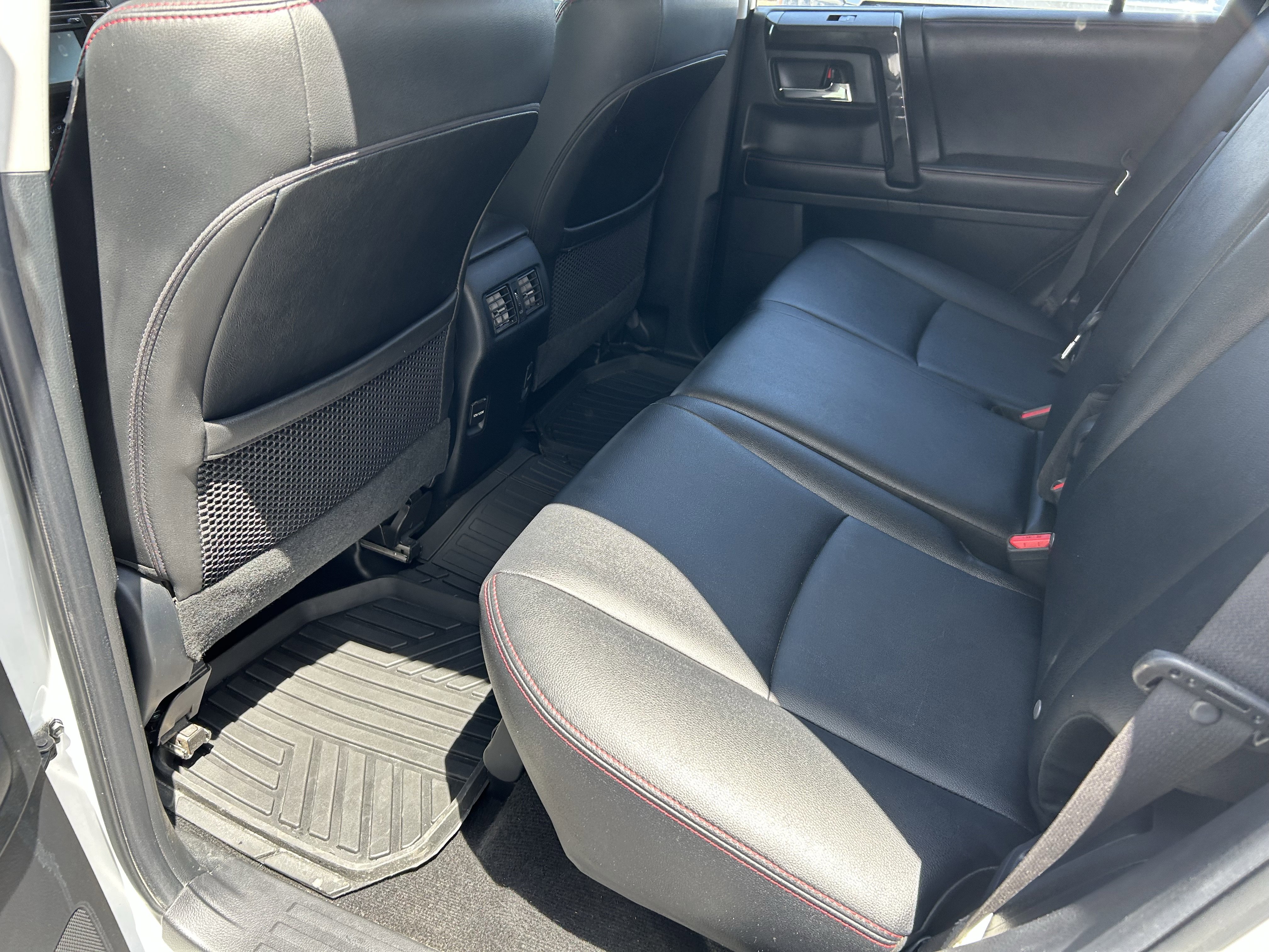Used 2019 Toyota 4Runner TRD Off-Road Premium AWD/4WD image 17
