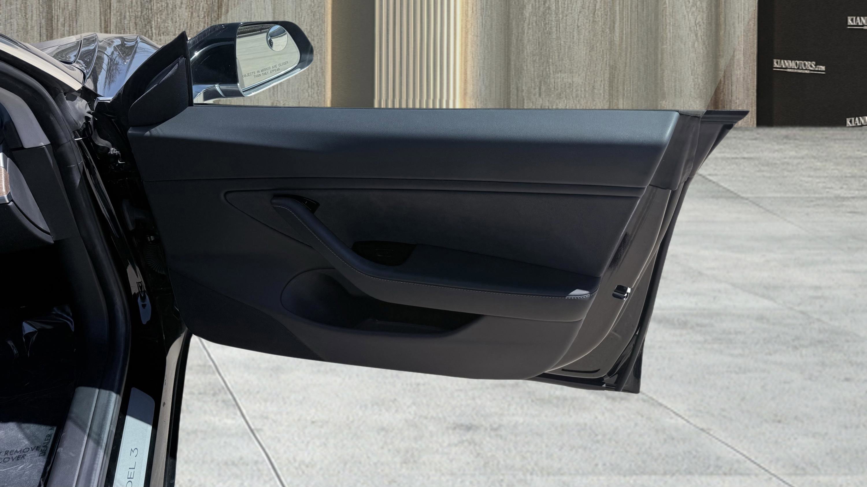 Used 2018 Tesla Model 3 Long Range image 44