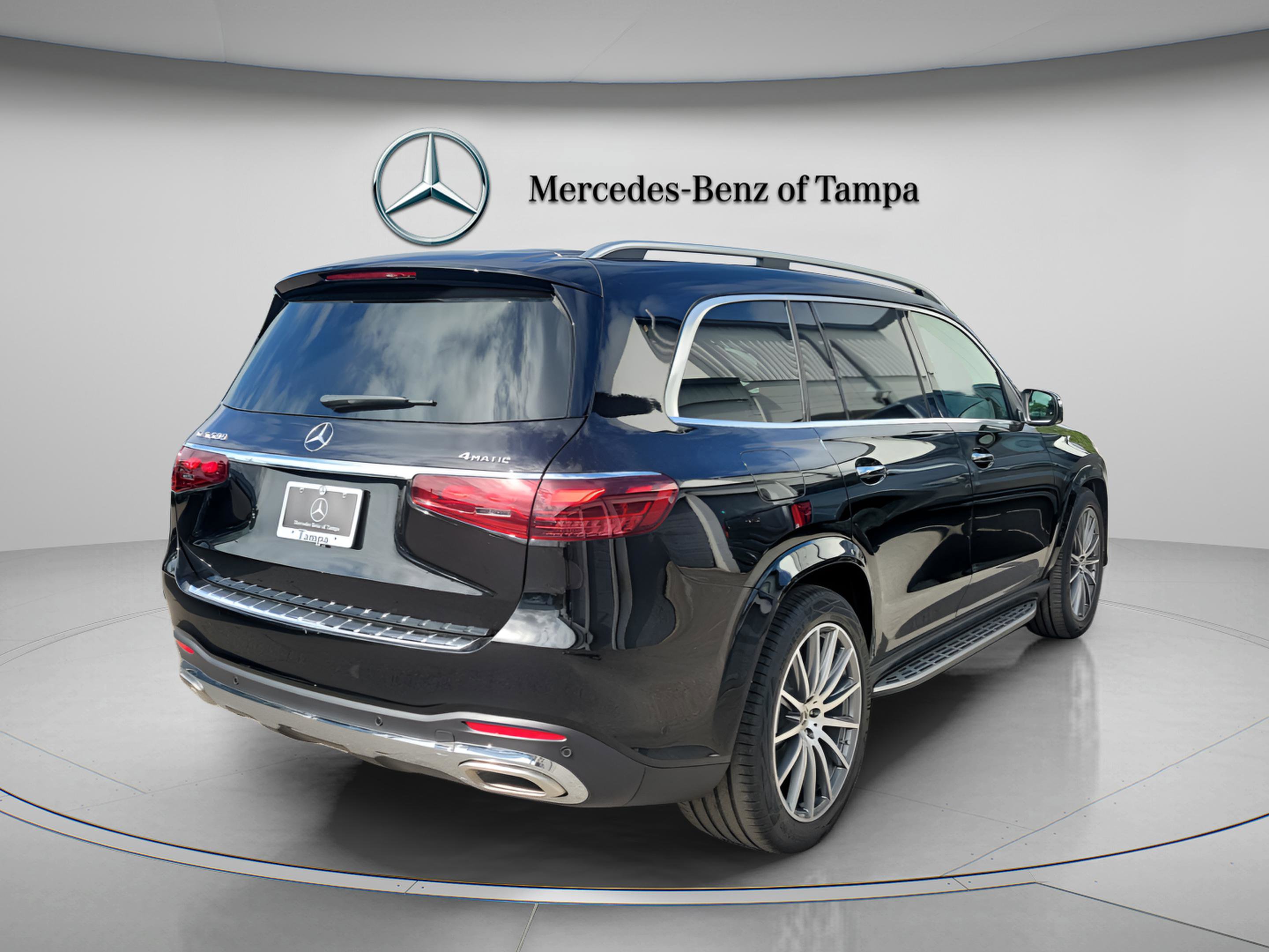 Certified 2026 Mercedes-Benz GLS 580 4MATIC image 3