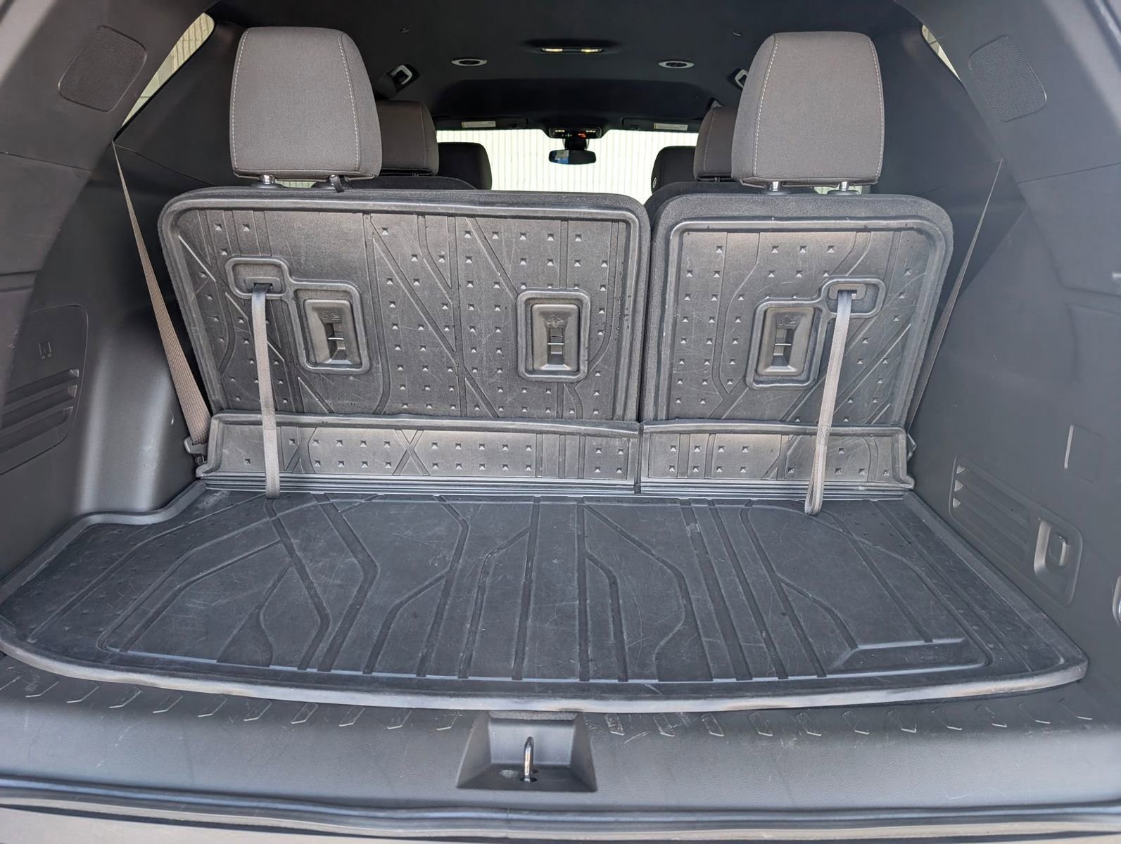 Used 2023 Chevrolet Traverse LT w/ LPO, Floor Liner Package image 30