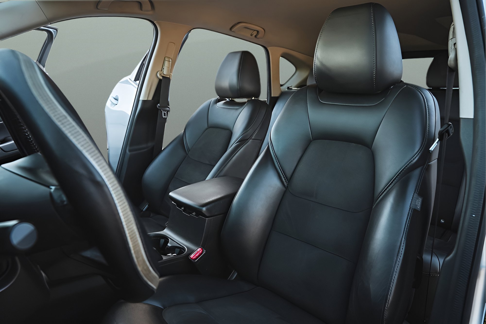 Used 2020 MAZDA CX-5 Touring image 9