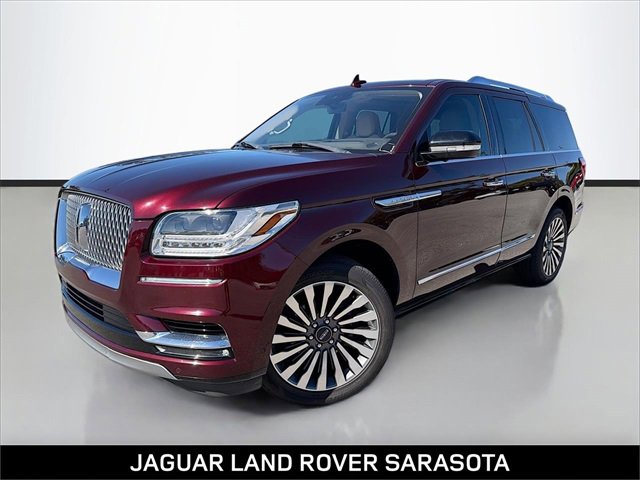 Used 2019 Lincoln Navigator Reserve image 1