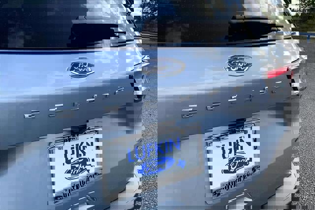 Used 2022 Ford Escape SE w/ Cold Weather Package image 30