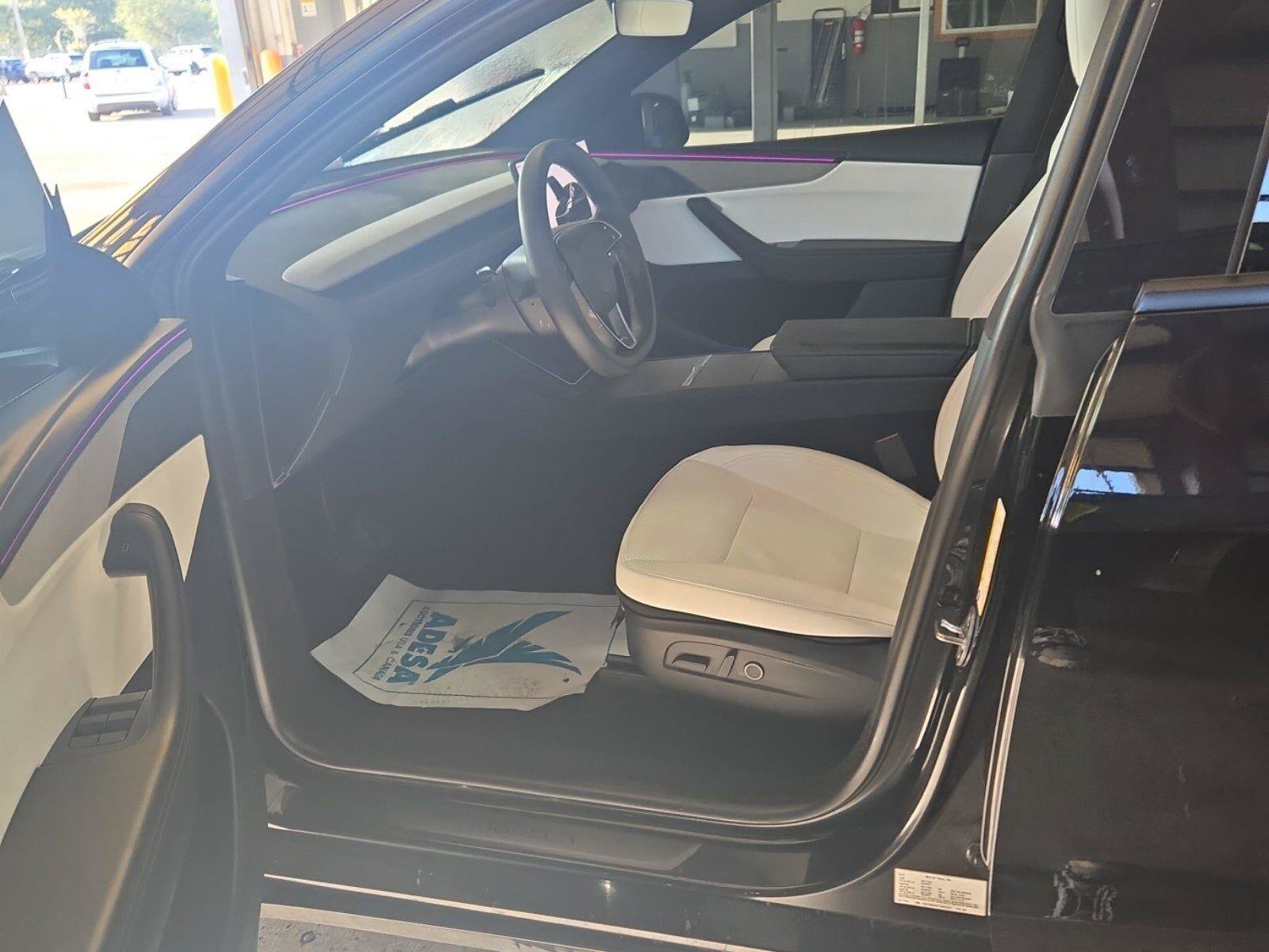 Used 2026 Tesla Model Y 2WD image 3