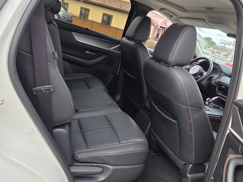 Used 2025 MAZDA CX-70 3.3 Turbo w/ Preferred Package image 14