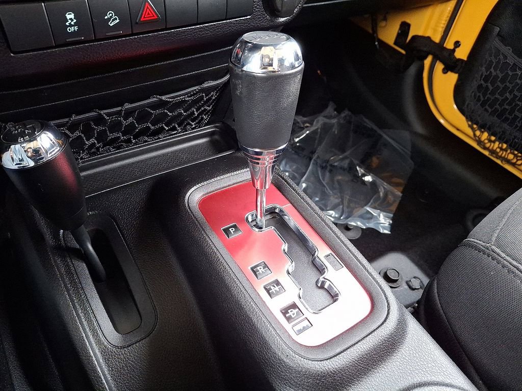 Used 2015 Jeep Wrangler Unlimited Sport w/ Quick Order Package 24S image 14