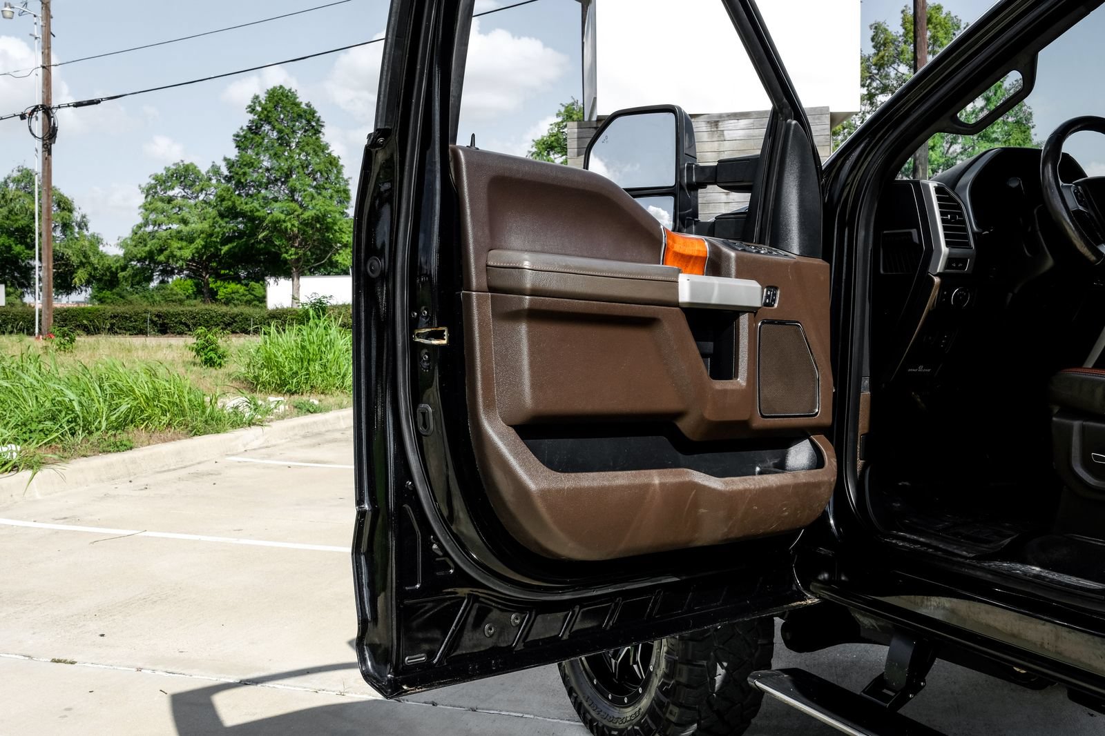 Used 2019 Ford F250 King Ranch w/ King Ranch Ultimate Package AWD/4WD image 46