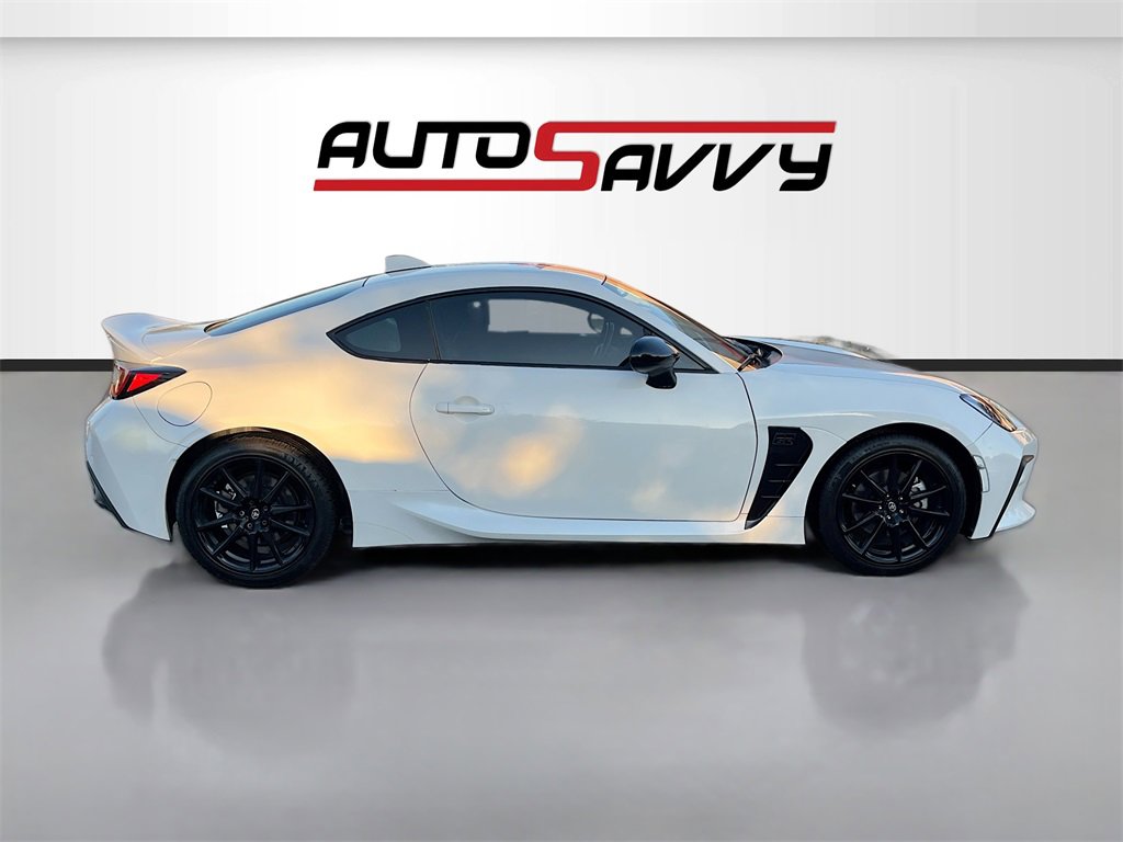 Used 2023 Toyota GR86 Premium w/ ALL Weather Mat Package (TMS) image 8