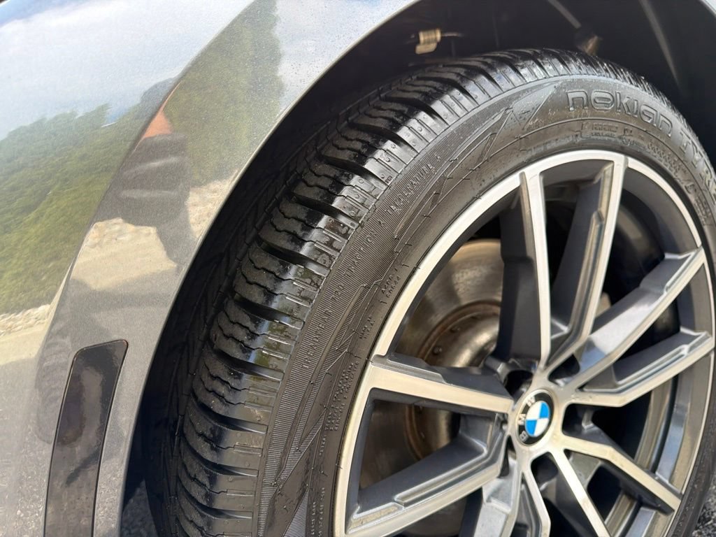 Used 2020 BMW 330i xDrive Sedan w/ Convenience Package AWD/4WD image 11