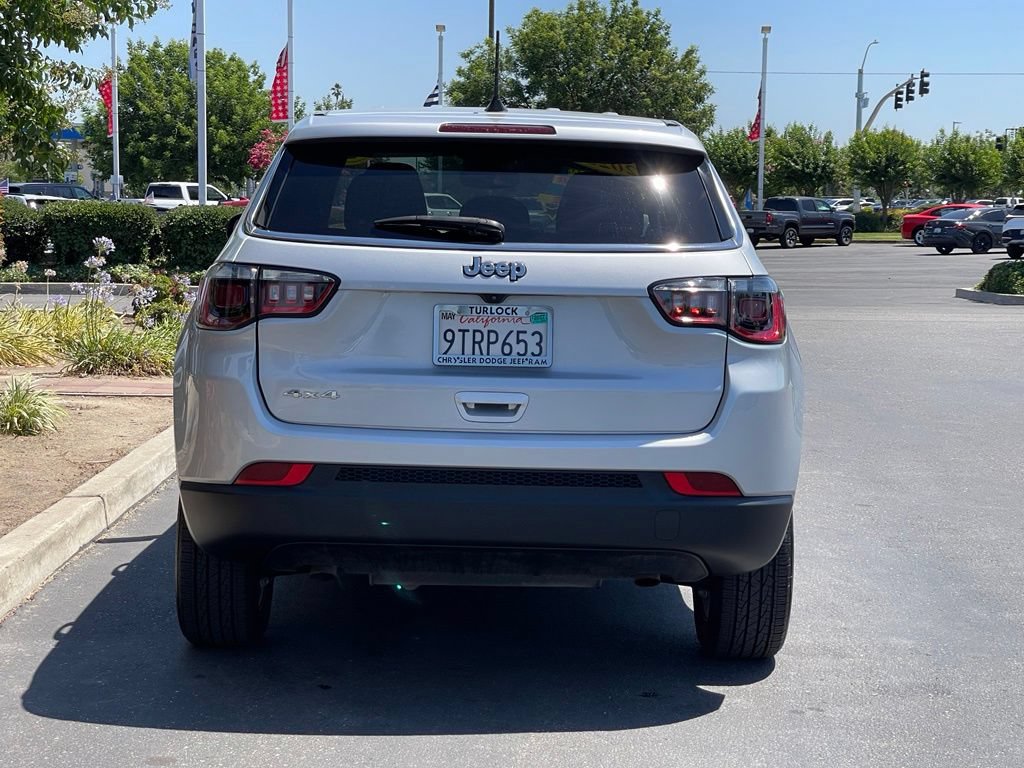 Used 2025 Jeep Compass Sport AWD/4WD image 6