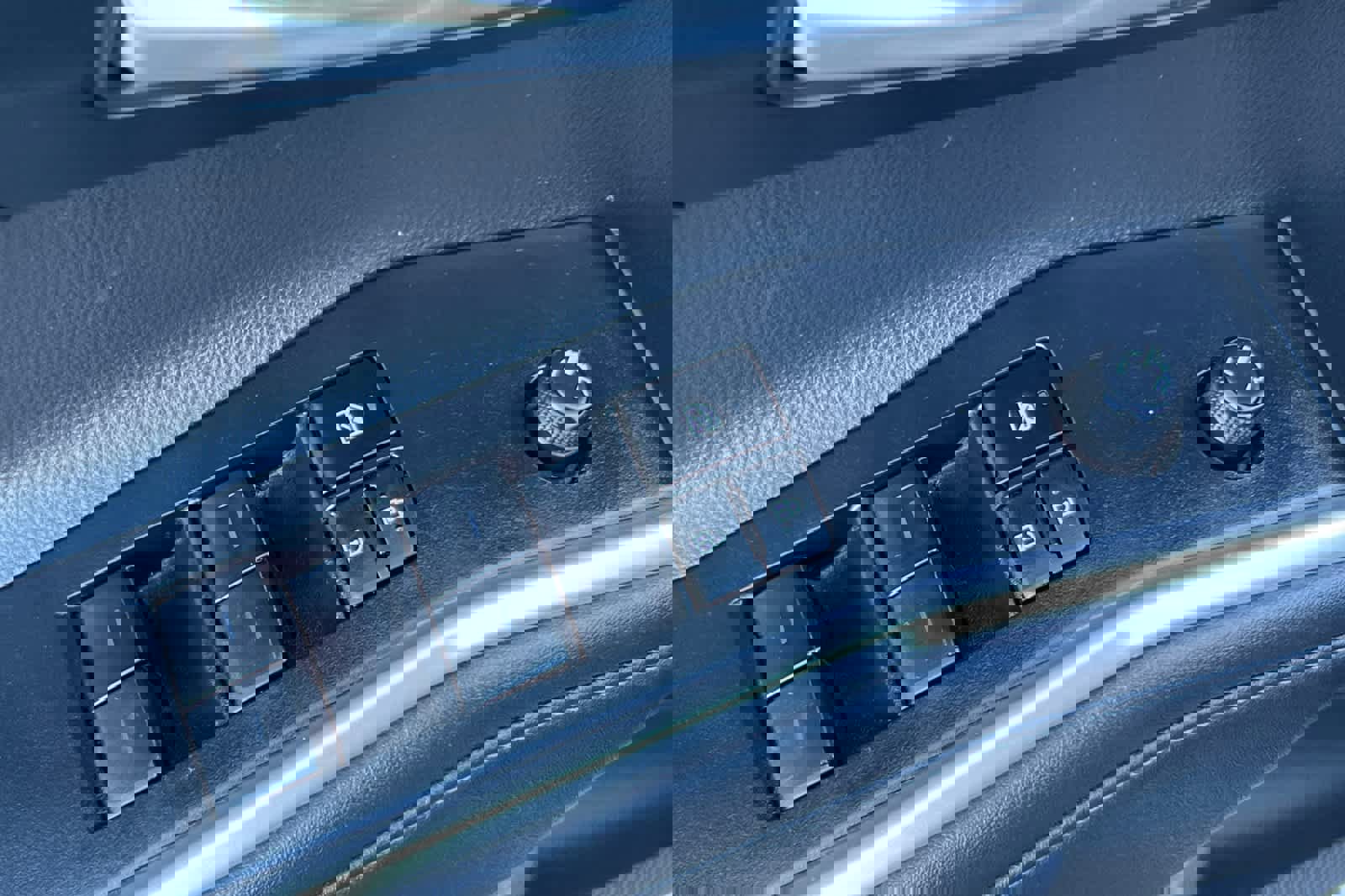 Used 2023 Toyota Highlander XLE image 13