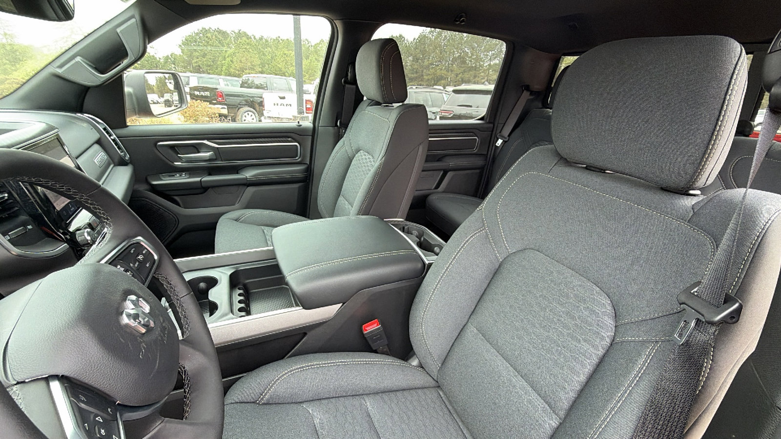 New 2026 RAM 1500 Big Horn AWD/4WD image 17