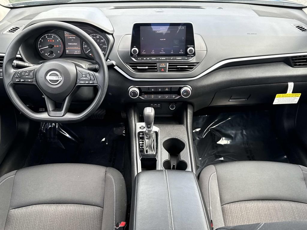 Certified 2025 Nissan Altima 2.5 S image 15