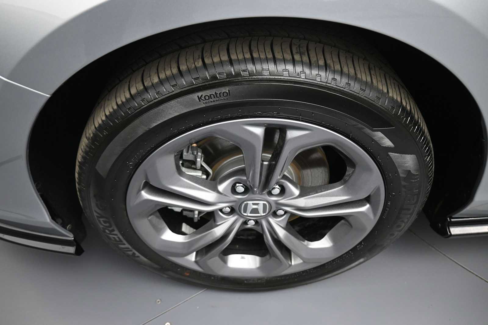 Used 2025 Honda Accord EX-L image 14