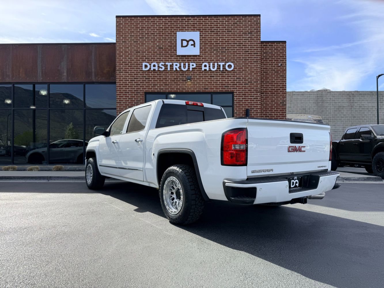Used 2014 GMC Sierra 1500 Denali w/ Driver Alert Package image 7