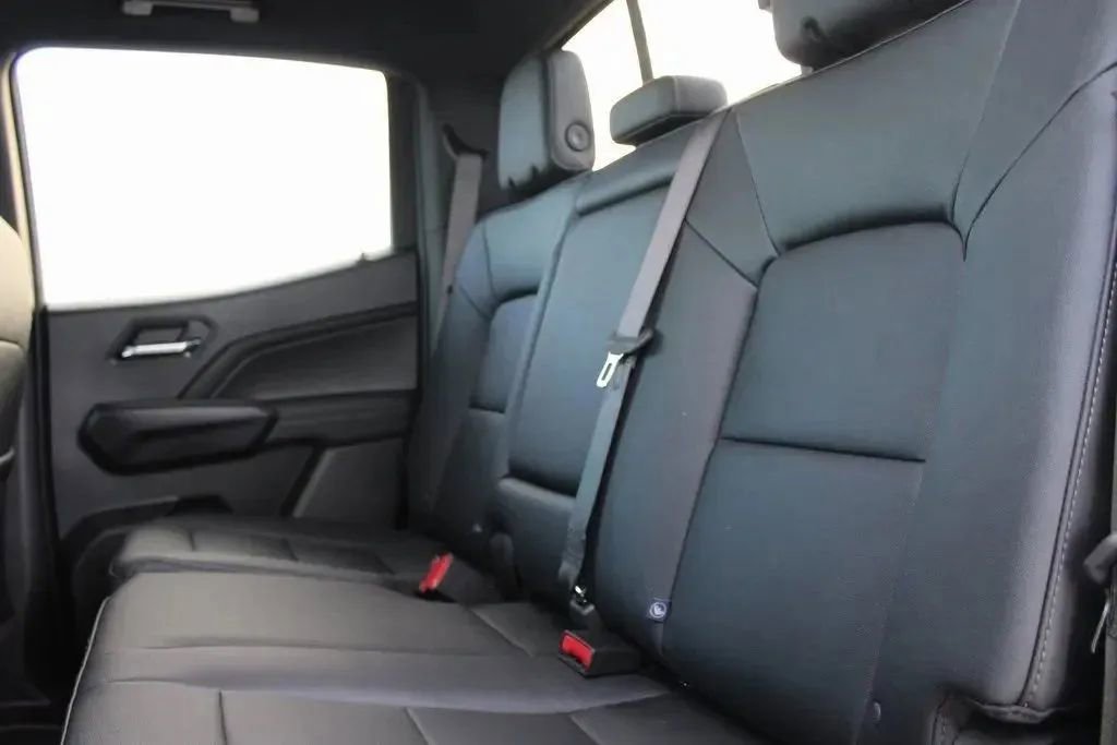 New 2026 GMC Canyon Elevation w/ Convenience Package image 28