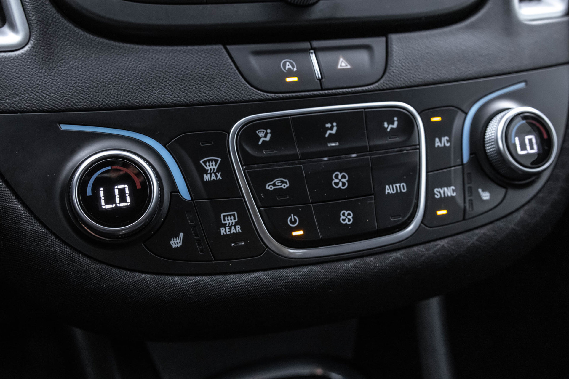 Used 2025 Chevrolet Malibu LT FWD image 30