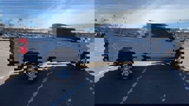 Used 2025 Ford F450 Platinum w/ Platinum Plus Package image 9