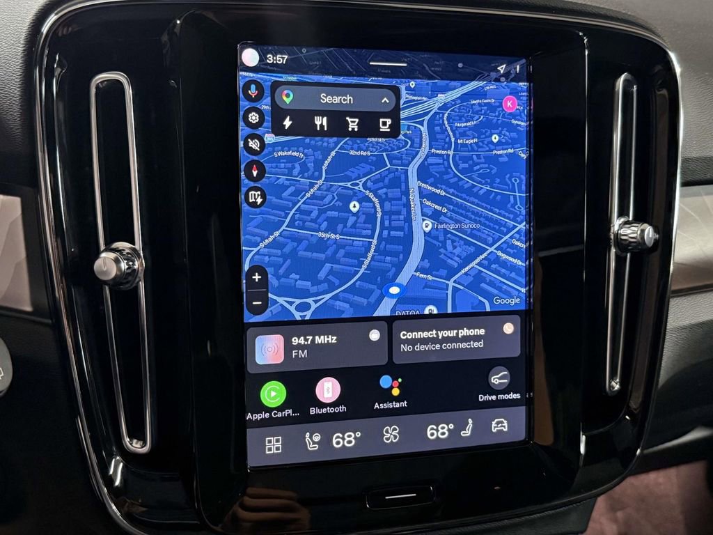 Used 2024 Volvo XC40 Recharge Plus w/ Protection Package Premier image 6