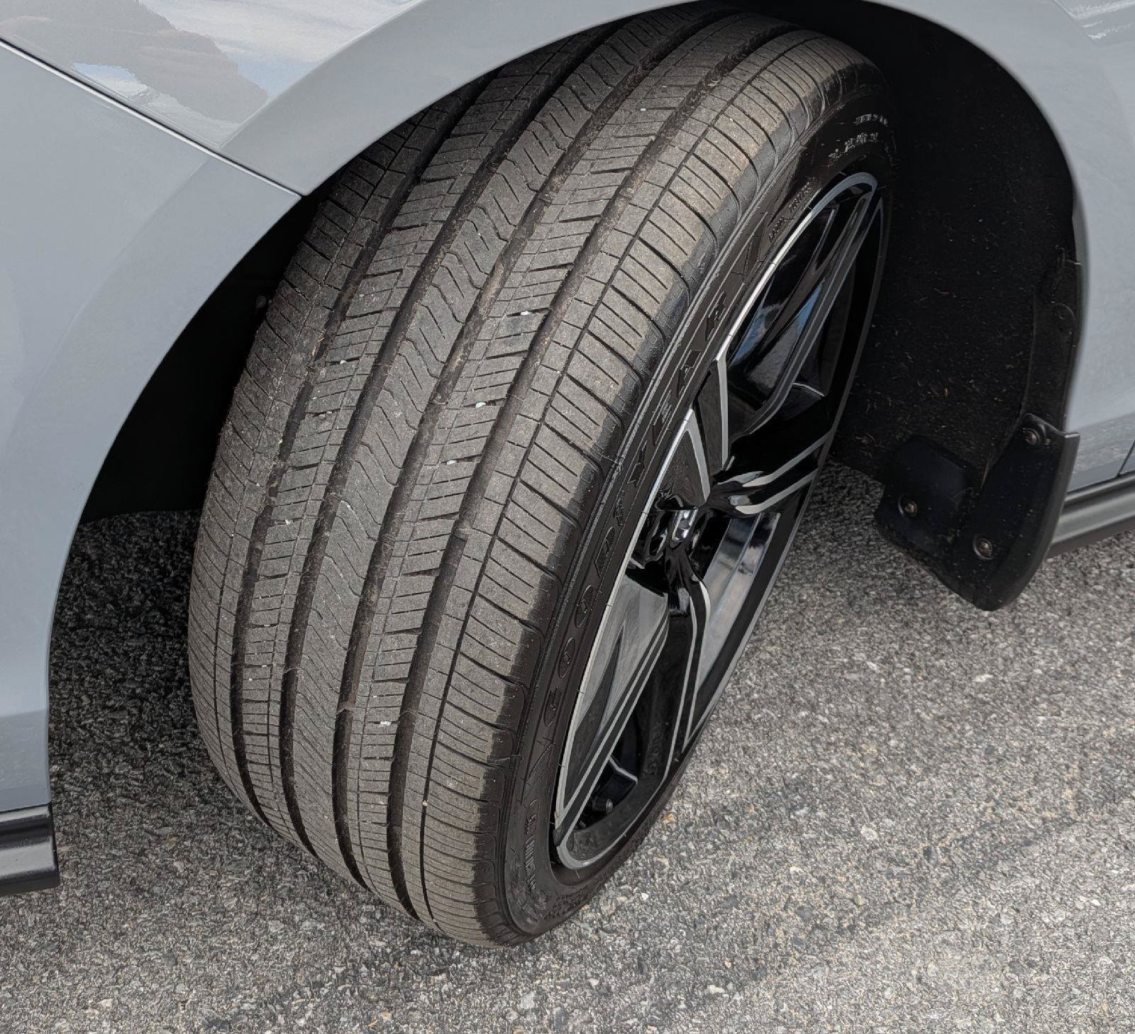 Certified 2025 Honda Accord Sport image 2