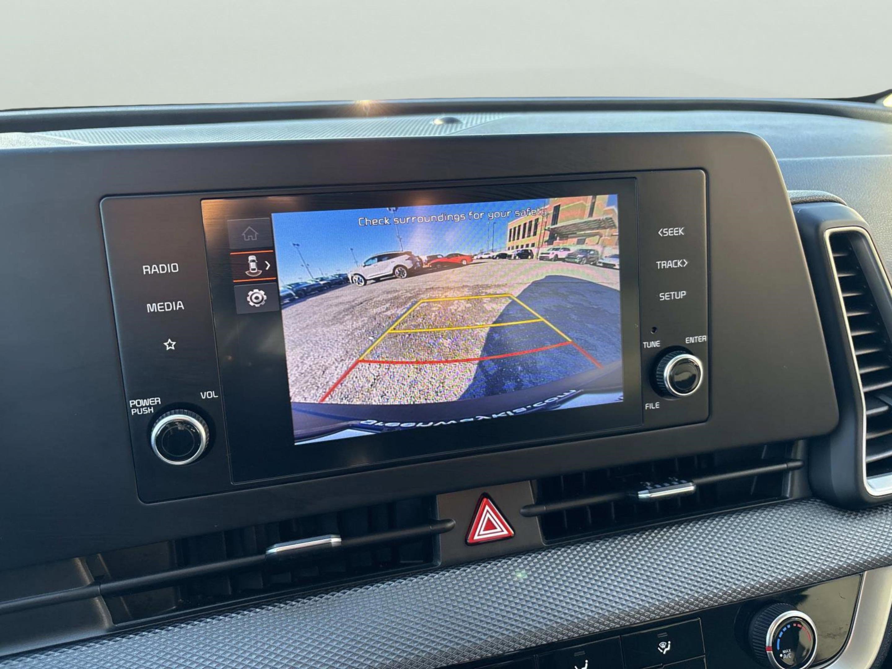 Used 2024 Kia Sportage LX image 30