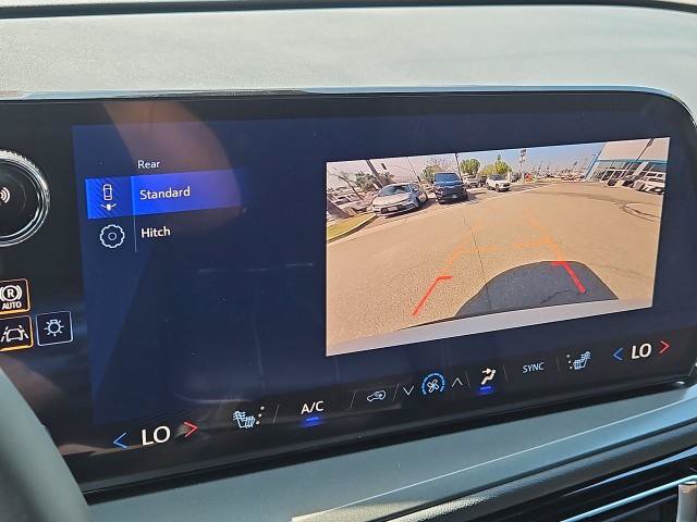 New 2027 Chevrolet Traverse LT w/ LPO, Cargo Package FWD image 15