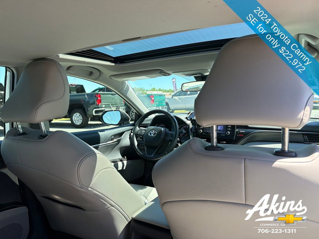 Used 2024 Toyota Camry SE FWD image 20