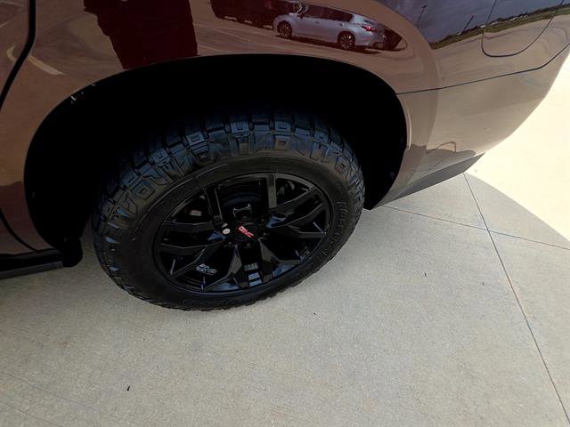 Used 2022 GMC Yukon AT4 image 11