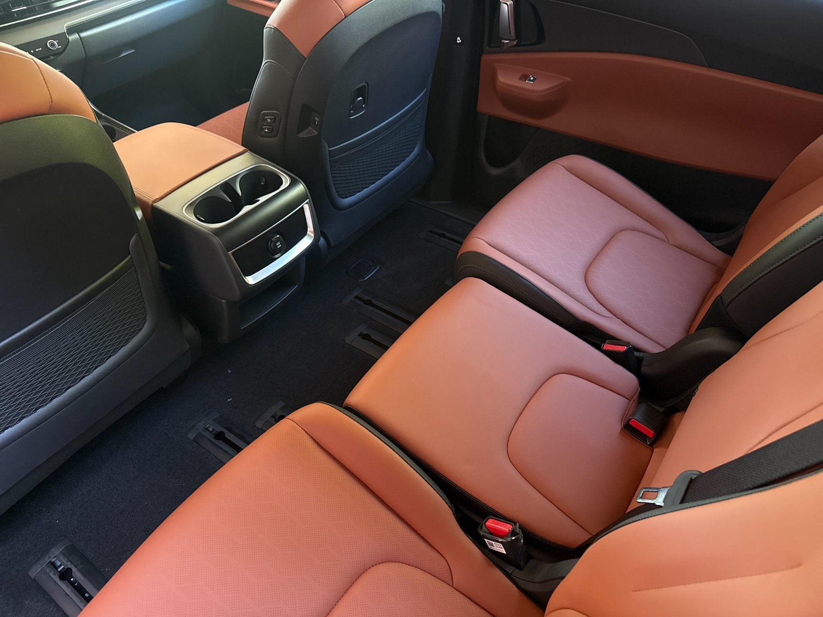 New 2026 Kia Carnival EX FWD image 12