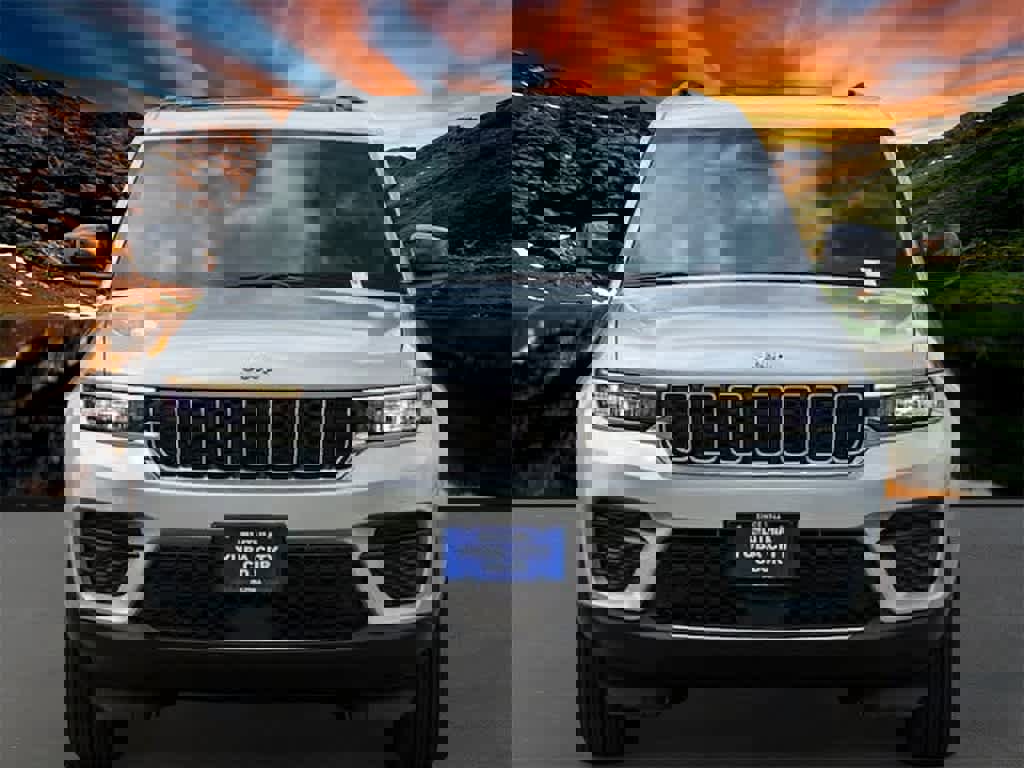 New 2024 Jeep Grand Cherokee Laredo X w/ Luxury Tech Group I image 7
