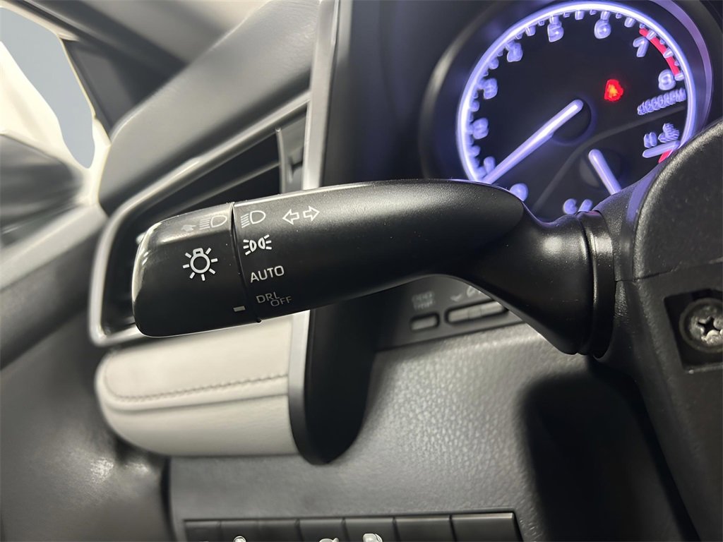 Used 2021 Toyota Camry SE image 13