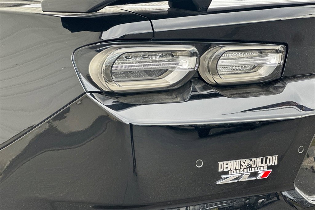 Used 2020 Chevrolet Camaro ZL1 image 28
