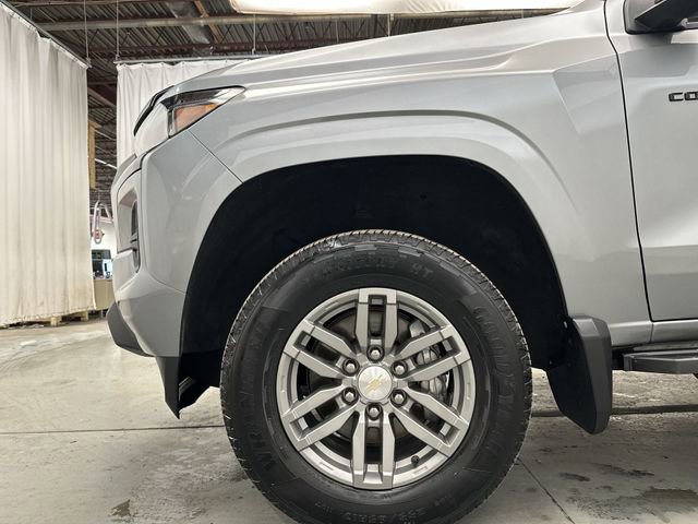 Used 2023 Chevrolet Colorado LT w/ LT Convenience Package II AWD/4WD image 21