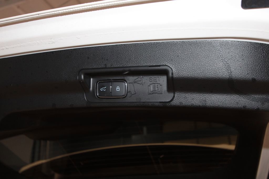 Used 2023 Ford Explorer XLT w/ Equipment Group 202A image 37