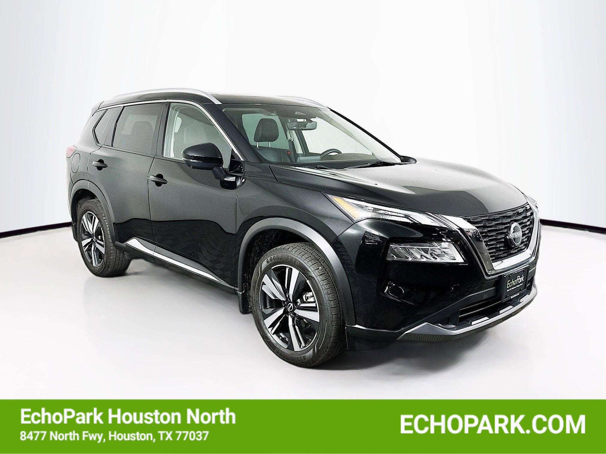 Used 2023 Nissan Rogue SL image 1