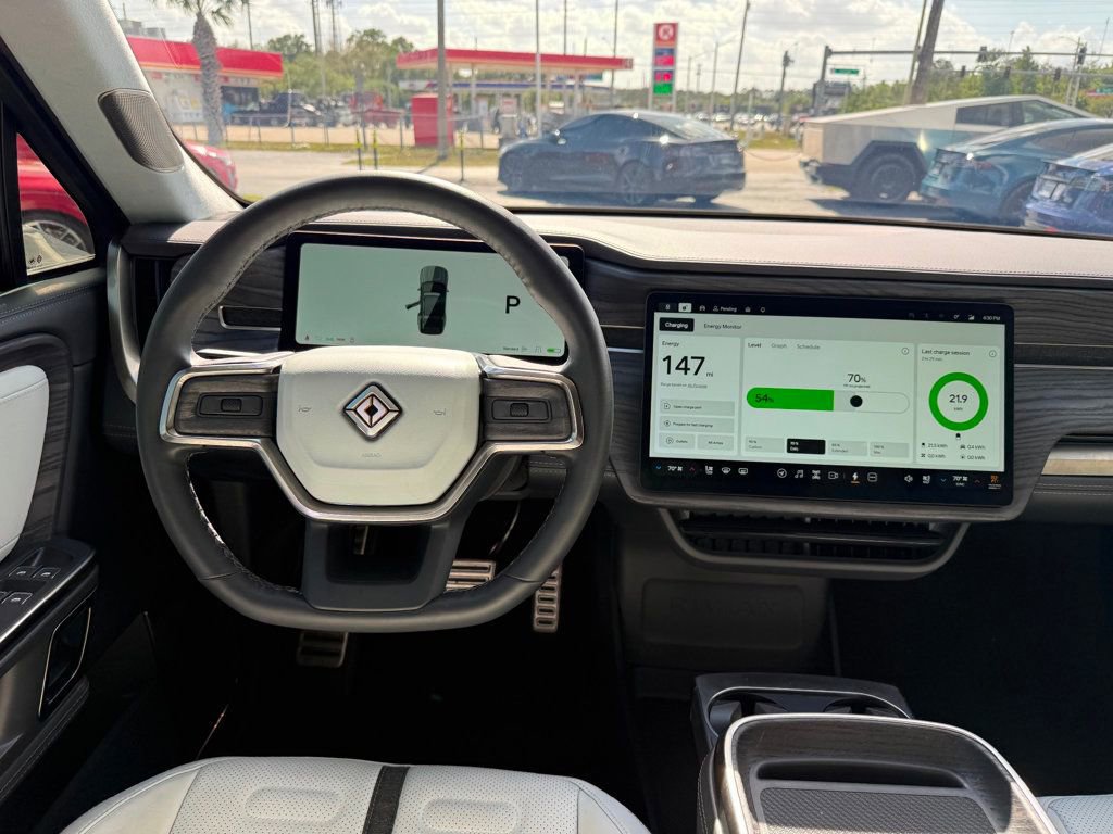 Used 2023 Rivian R1S Adventure image 22