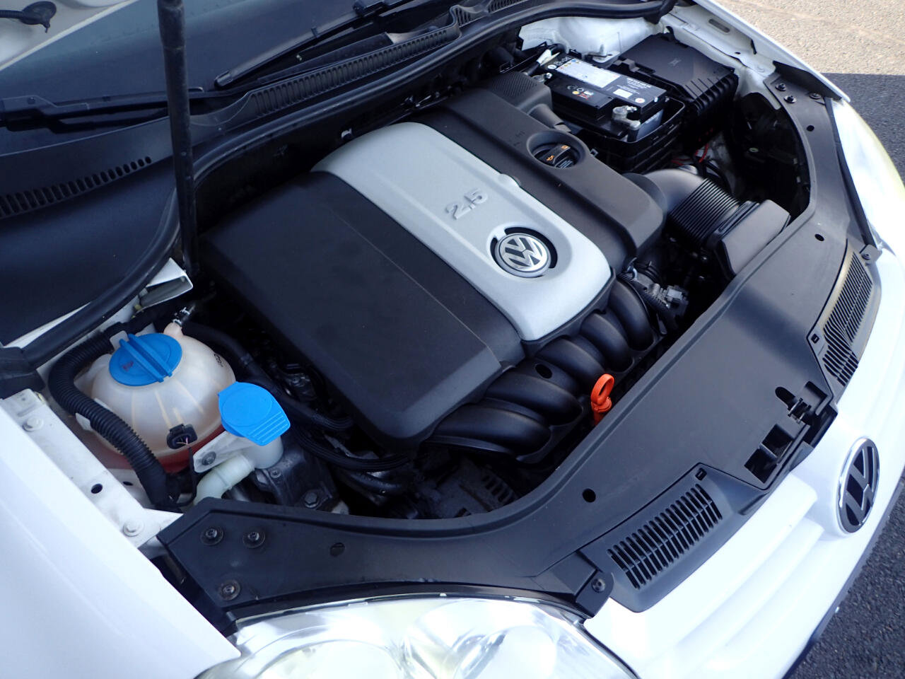 Used 2009 Volkswagen Rabbit S image 16