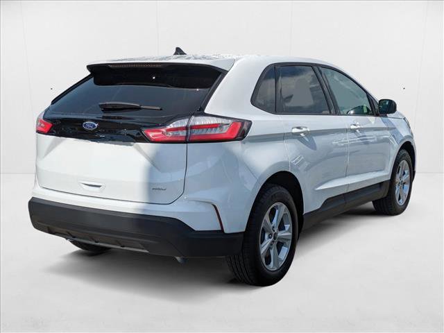 New 2024 Ford Edge SE image 2