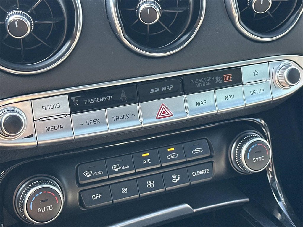 Used 2021 Kia Stinger GT2 image 33