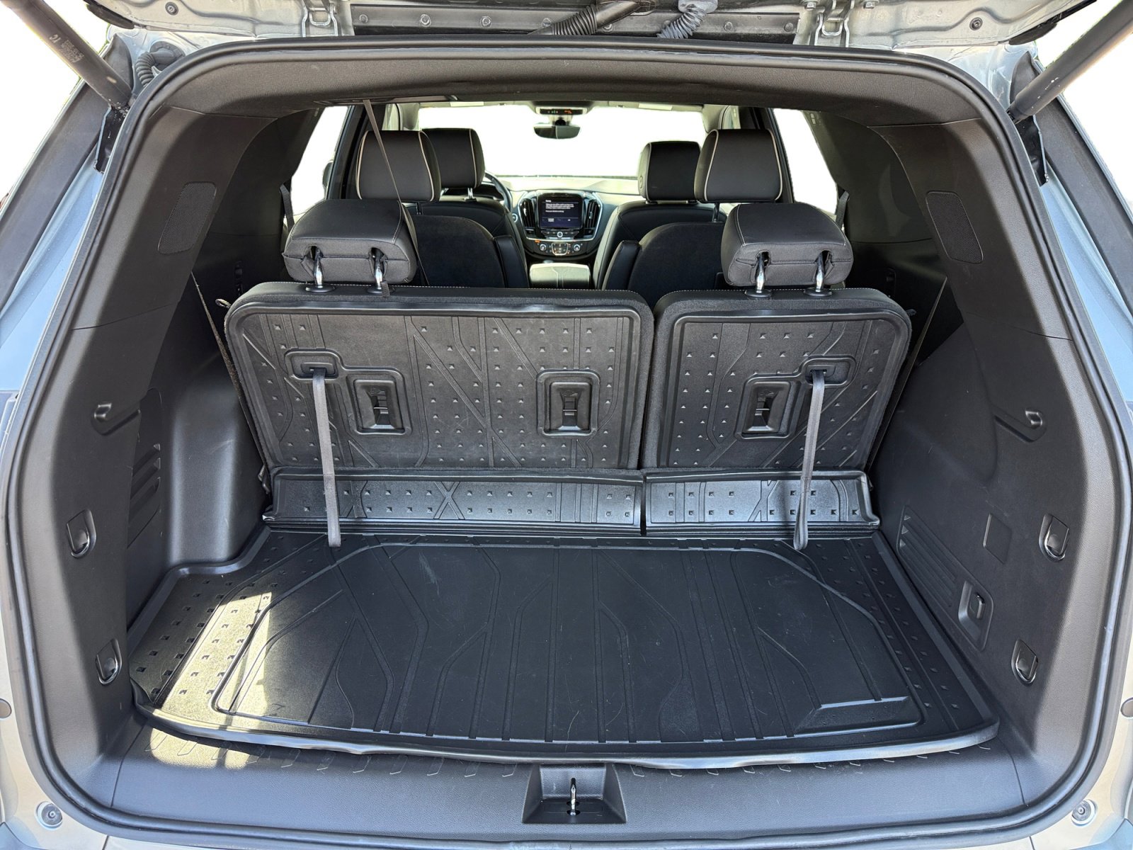 Used 2023 Chevrolet Traverse Premier AWD/4WD image 17
