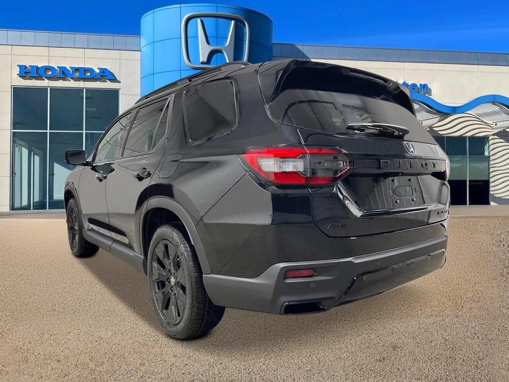 New 2026 Honda Pilot Black Edition image 3